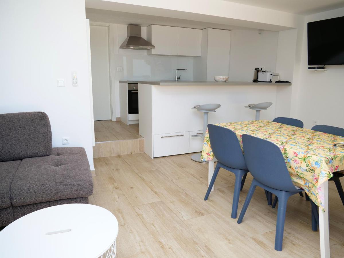 Apartmani Smilja Primošten Exterior foto