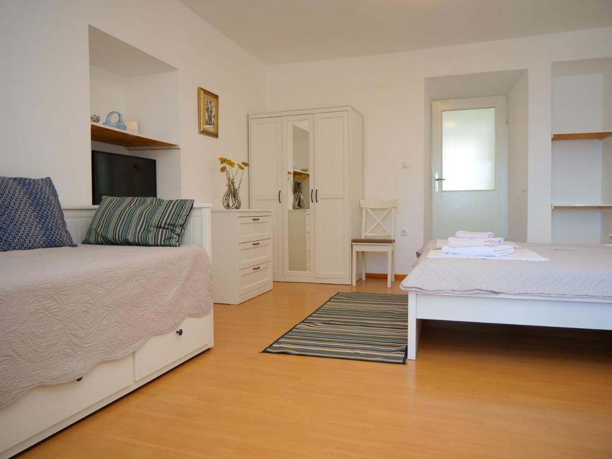 Apartmani Smilja Primošten Exterior foto